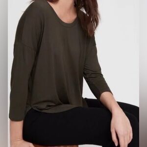 Aritzia Babaton Norris Tee Brown 3/4 Sleeve Relaxed Minimalist Top Medium